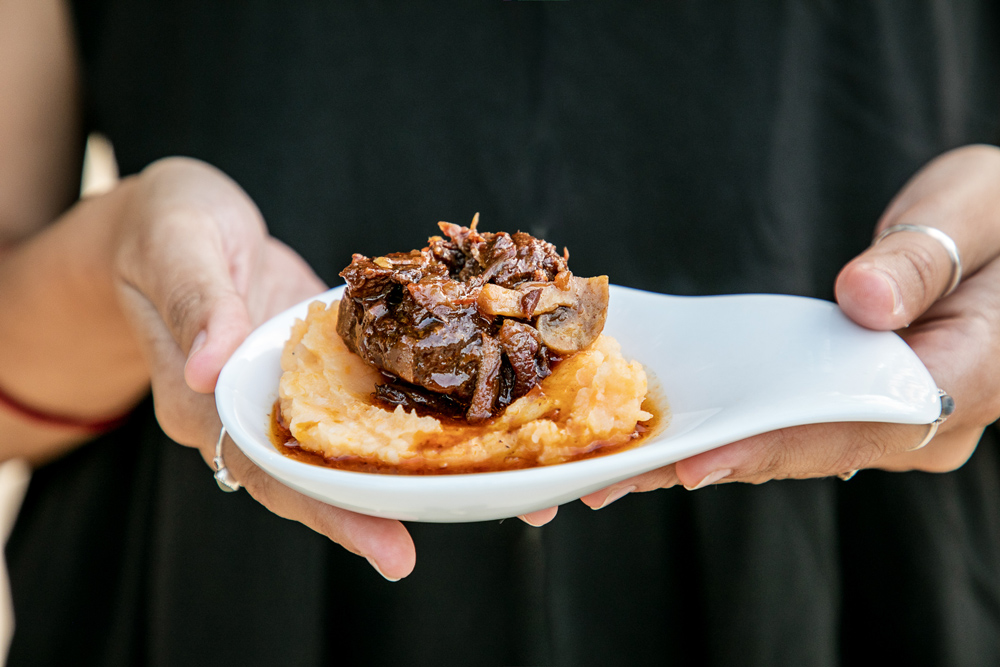 מנת ביף בורגיניון קייטרינג מרינדה